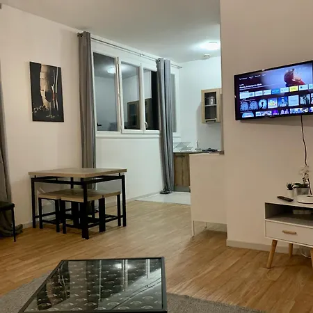 Studio Cosy - Hypercentre - Calme - 50M2 - Wi-Fi Graulhet Exterior photo